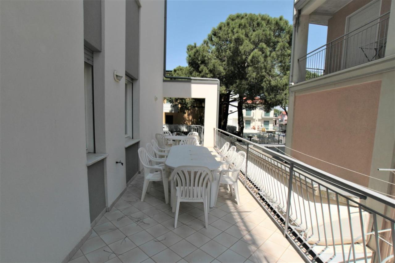 Flavia Lägenhet Lido di Jesolo Exteriör bild